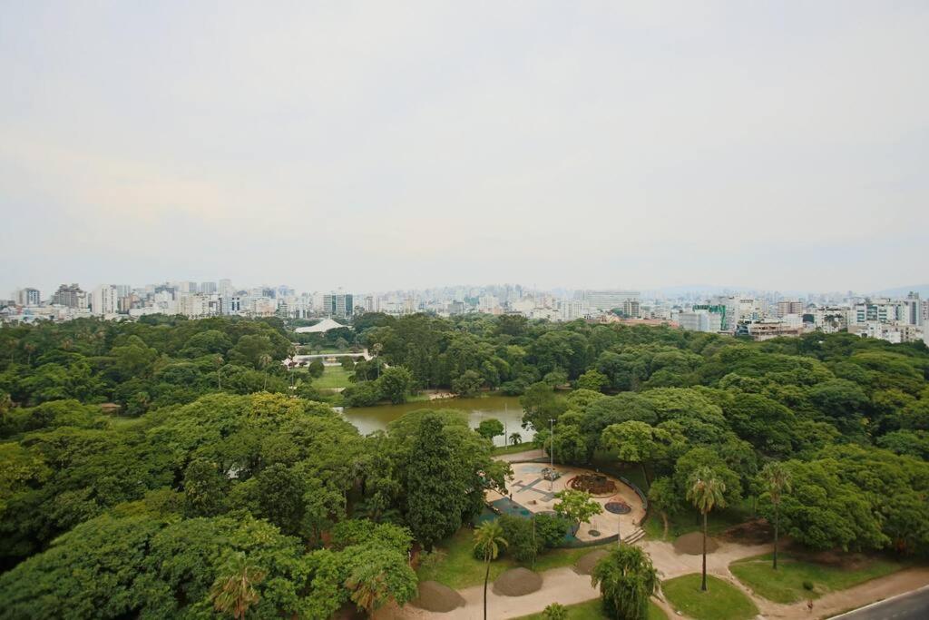 Apto Frente Parque Com Vista E Piscina ポルト・アレグレ エクステリア 写真