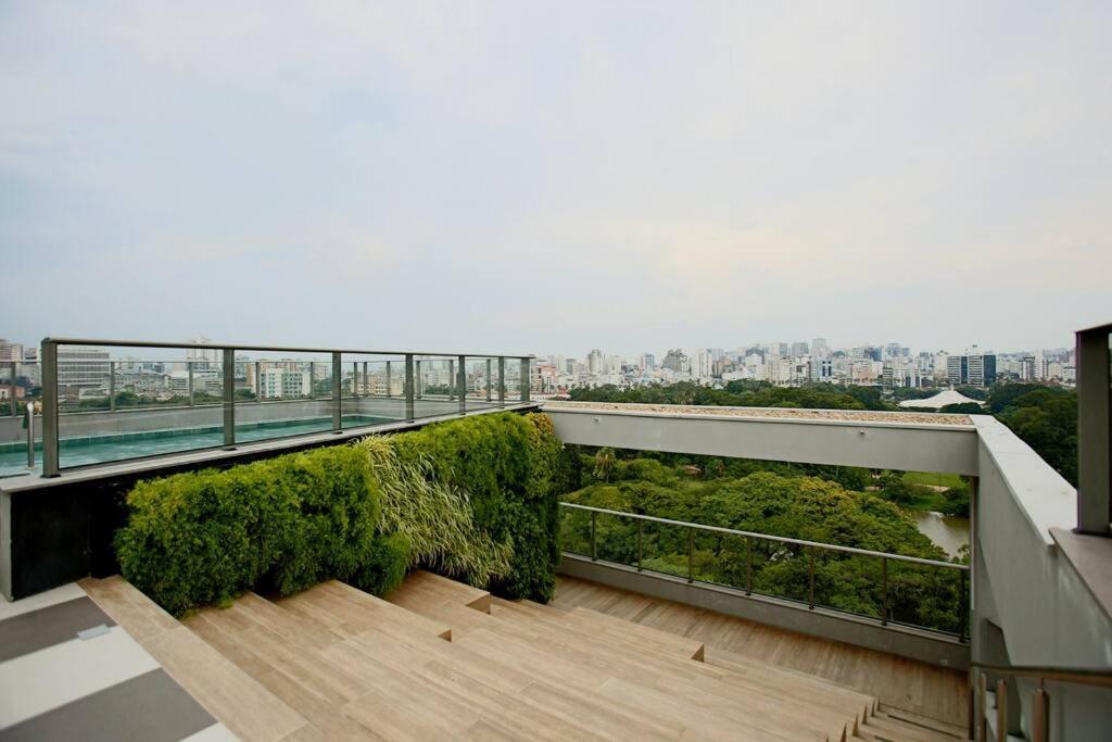 Apto Frente Parque Com Vista E Piscina ポルト・アレグレ エクステリア 写真