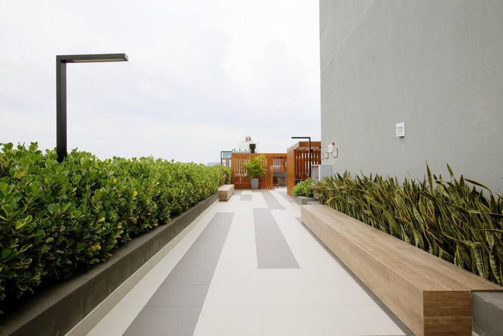 Apto Frente Parque Com Vista E Piscina ポルト・アレグレ エクステリア 写真